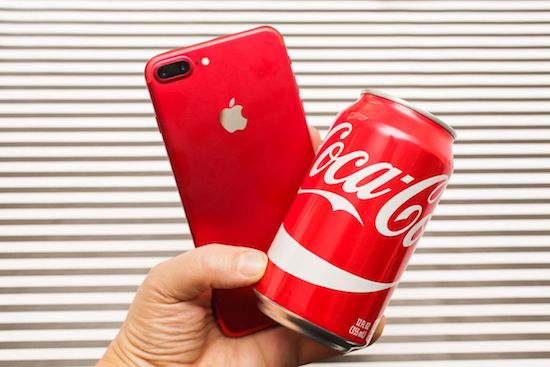 Đem so iPhone 7 ĐỎ RỰC với lon Coca, tương ớt..., thế gian này ai đẹp bằng em? - Ảnh 5.