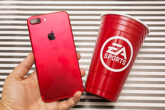 Đem so iPhone 7 ĐỎ RỰC với lon Coca, tương ớt..., thế gian này ai đẹp bằng em? - Ảnh 7.