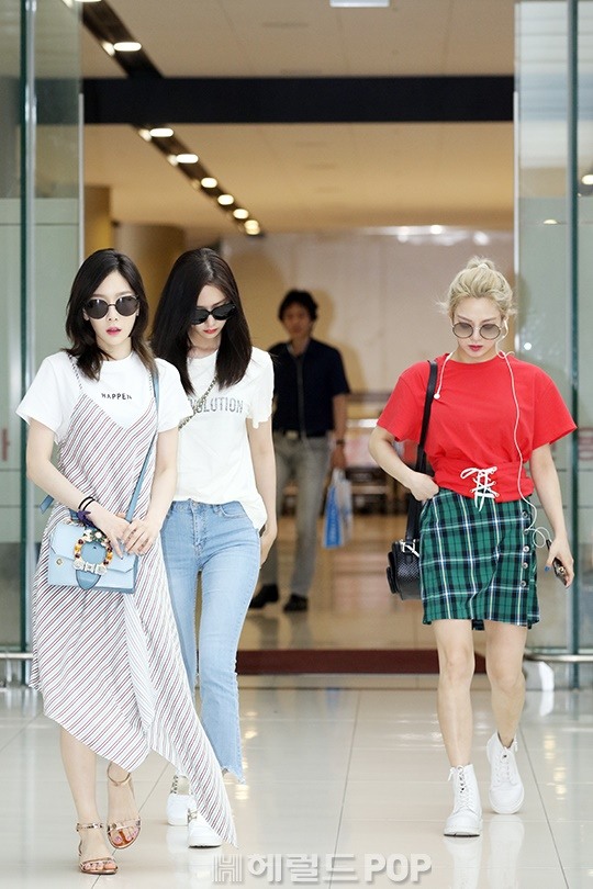 Khi Taeyeon và Yoona cùng đụng độ trong một khung hình: Ai xứng danh là đại diện nhan sắc của SNSD? - Ảnh 1.