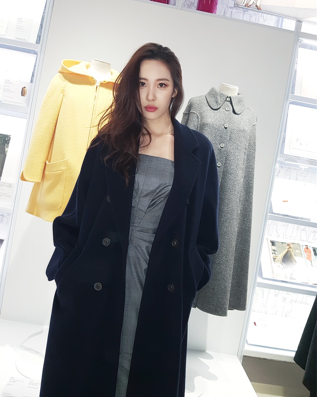 Mấy ai được như Sunmi, mặc áo phao lùng bùng mà vẫn hot hết phần người khác - Ảnh 5. Mấy ai được như Sunmi, mặc áo phao lùng bùng mà vẫn hot hết phần người khác - Ảnh 5.