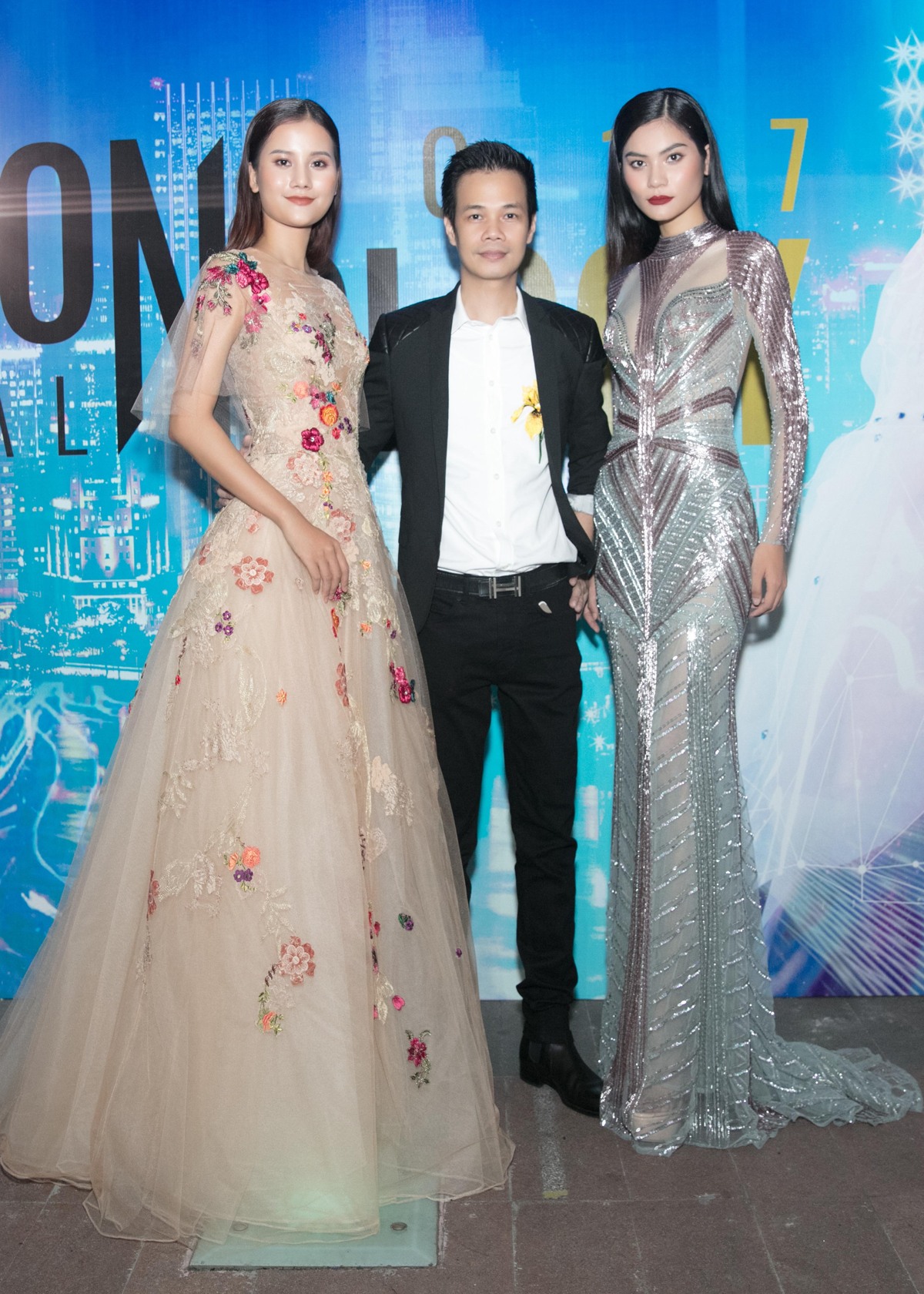 Cứ bị chê lép, thế mà đụng hàng Kim Dung thì trông Hoàng Thùy trông mẩy hơn hẳn - Ảnh 5.