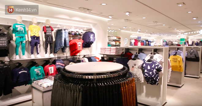 &Aacute;o ph&ocirc;ng gi&aacute; 199.000, &aacute;o len, &aacute;o sơ mi chỉ 499.000, đồ H&M Việt Nam kh&ocirc;ng chỉ rẻ m&agrave; c&ograve;n cực đa dạng - Ảnh 21.