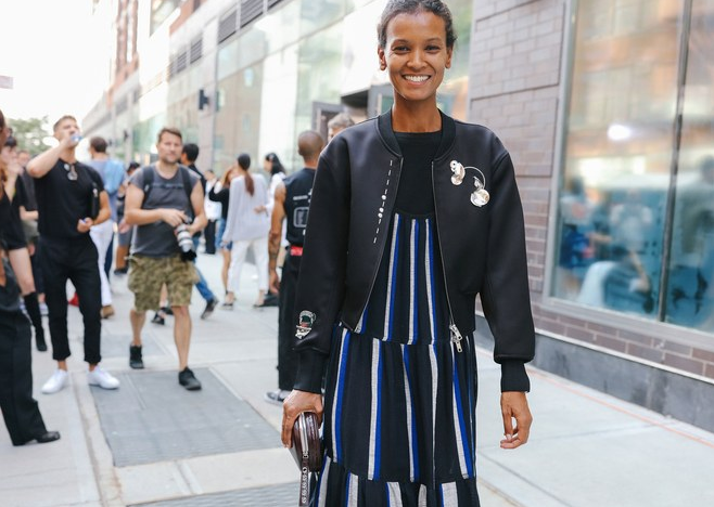 Nào chỉ hội tụ nhiều BST đẹp mĩ mãn, New York Fashion Week 2017 còn có vô vàn street style siêu chất - Ảnh 12.