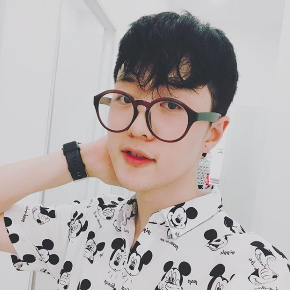Ở Hà Nội có một thầy giáo người Hàn Quốc cool hơn cả idol! - Ảnh 4. Ở Hà Nội có một thầy giáo người Hàn Quốc cool hơn cả idol! - Ảnh 4.