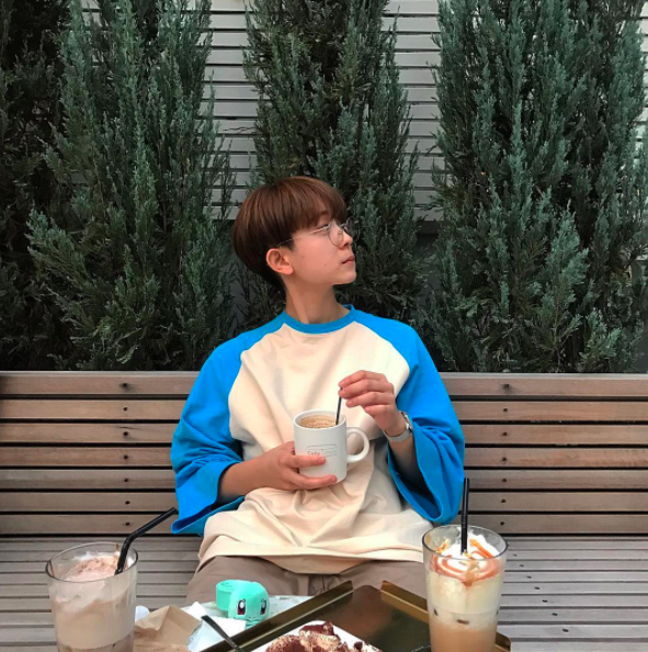 Bối rối trước loạt ảnh của hot Instagram Hàn Quốc: Là con trai thì dễ thương, là con gái lại cực xinh! - Ảnh 12. Bối rối trước loạt ảnh của hot Instagram Hàn Quốc: Là con trai thì dễ thương, là con gái lại cực xinh! - Ảnh 12.
