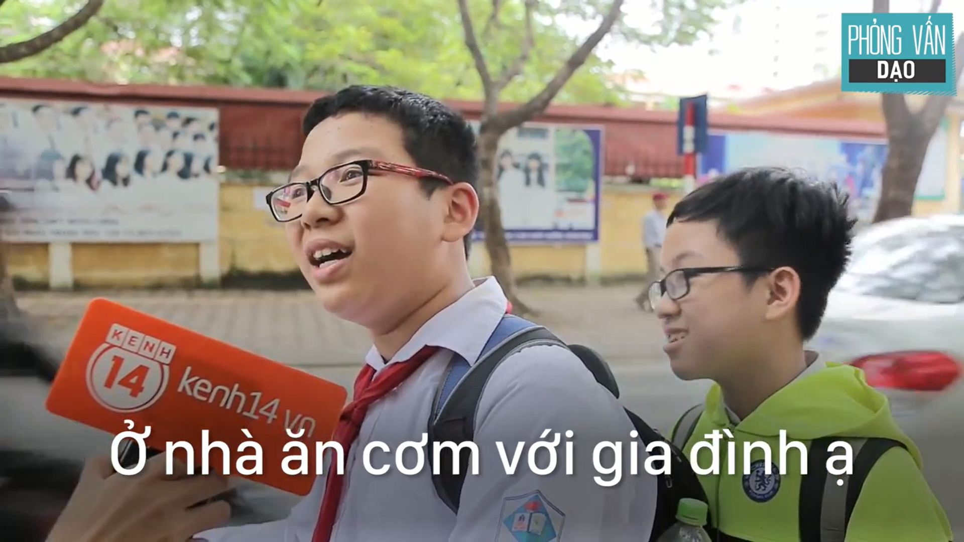 Phỏng vấn dạo: Trời lạnh thế này làm gì thì thích nhất? - Ảnh 6. Phỏng vấn dạo: Trời lạnh thế này làm gì thì thích nhất? - Ảnh 6.