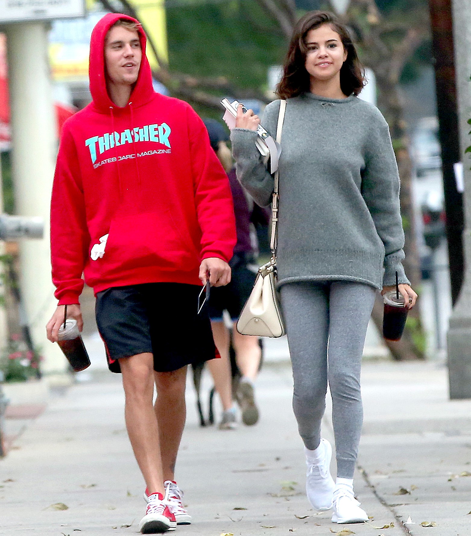 selena-justin-back-together-150968229716