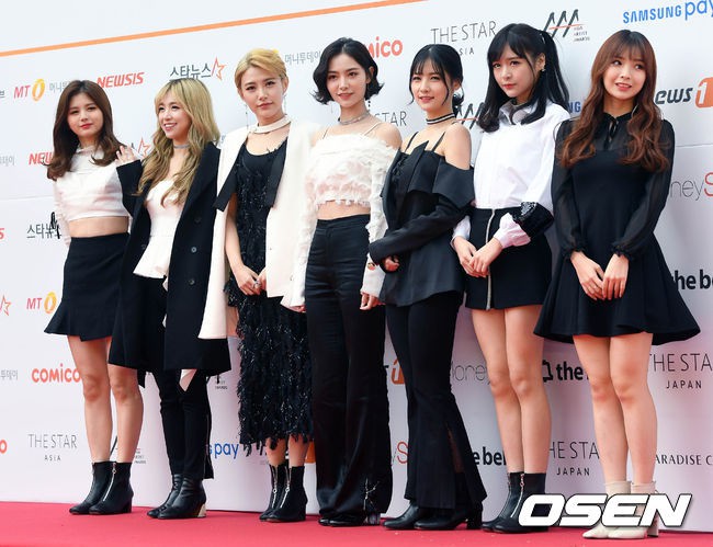 Asia Artist Awards bê cả showbiz lên thảm đỏ: Yoona, Suzy lép vế trước Park Min Young, hơn 100 sao Hàn lộng lẫy đổ bộ - Ảnh 75.