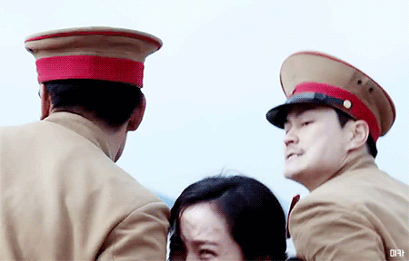 Nổi da gà với loạt cảnh khóc gây ám ảnh nhất trong phim Hàn - Ảnh 16.