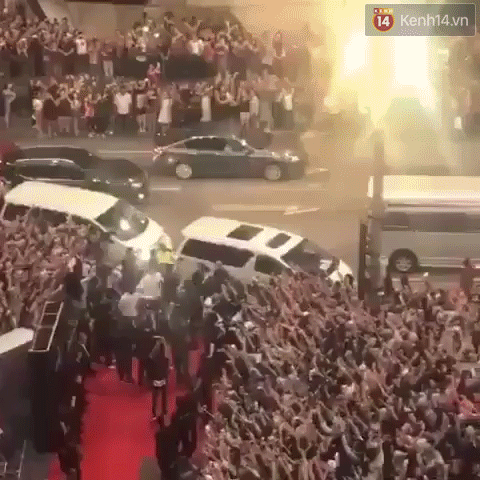 Bom tấn 500 tỉ của So Ji Sub v&agrave; Song Joong Ki ch&iacute;nh thức cập bến, fan Việt h&atilde;y sẵn s&agrave;ng! - Ảnh 9.