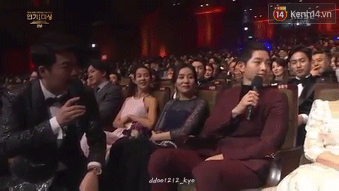 Những khoảnh khắc tại KBS Drama Awards chứng minh cặp đôi Song Joong Ki và Song Hye Kyo là chân ái! - Ảnh 11.