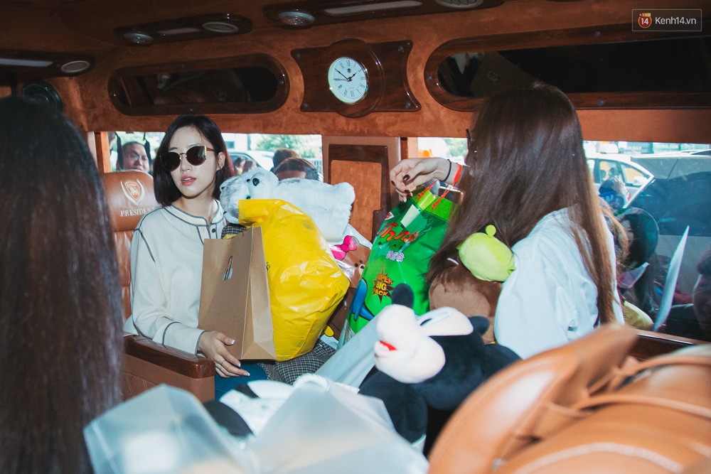 T-ara đẹp xuất sắc trong đám đông fan hỗn loạn tại sân bay Tân Sơn Nhất - Ảnh 11.