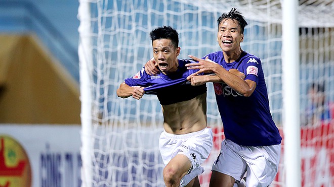 Văn Quyết bị loại khỏi đề cử Quả b&oacute;ng v&agrave;ng v&igrave; h&agrave;nh vi phi thể thao - Ảnh 1.