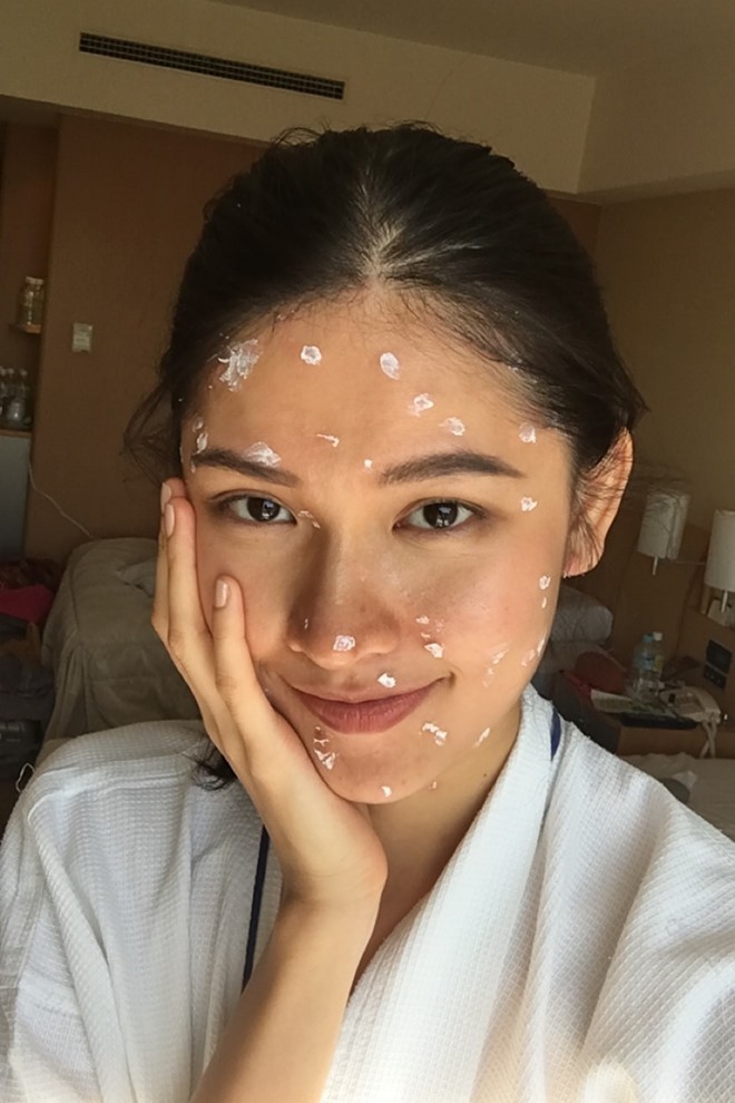 Thùy Dung: BGK Hoa hậu Quốc tế chấm không công tâm, tủi thân đến phát khóc vì bị bạn cùng nhóm kỳ thị - Ảnh 1.