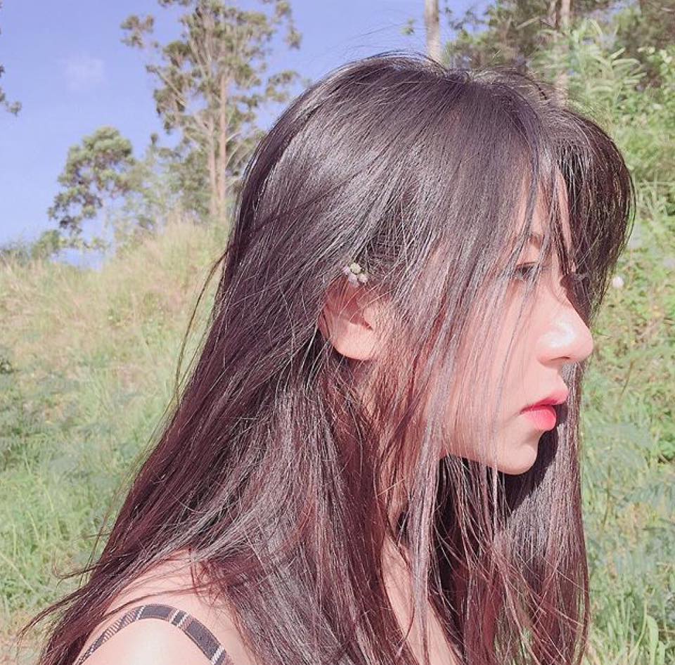 Góc nghiêng của hot girl đình đám và gái xinh trên Facebook: Ai đẹp hơn? - Ảnh 21. Góc nghiêng của hot girl đình đám và gái xinh trên Facebook: Ai đẹp hơn? - Ảnh 21.