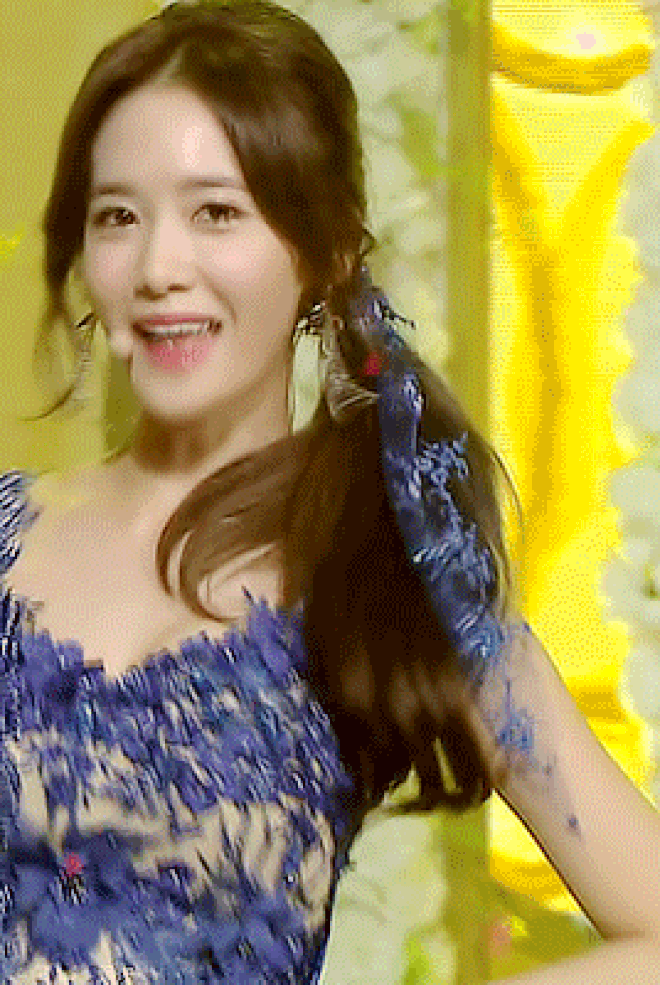 Cư d&acirc;n mạng lại ph&aacute;t sốt khi thấy Yoona cắt phăng m&aacute;i t&oacute;c d&agrave;i sau 8 năm trời - Ảnh 6.