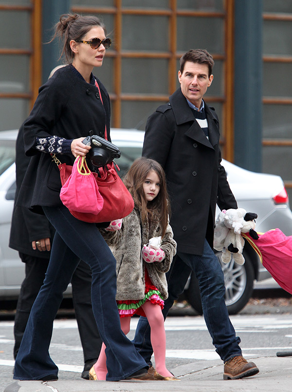 11 tuổi, gương mặt Suri Cruise đ&atilde; sắc sảo v&agrave; đẹp như minh tinh điện ảnh tương lai - Ảnh 6.