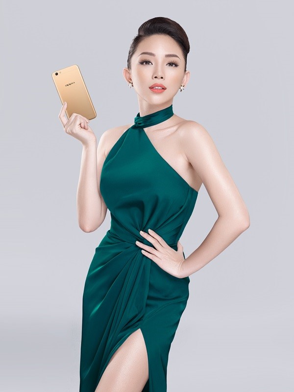 Viettel Store đi đầu “đón bão” Oppo F3 Plus - Ảnh 2.