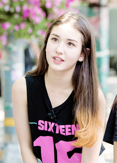 B&ocirc;ng hồng lai Somi: Từ kẻ bị loại khỏi TWICE đến Qu&aacute;n qu&acirc;n Produce 101 - Ảnh 6.