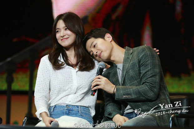 2 tuần nữa là đám cưới, Song Joong Ki tranh thủ lấy lòng Song Hye Kyo: Bởi vì có cô ấy chính là một niềm hạnh phúc rồi - Ảnh 2.