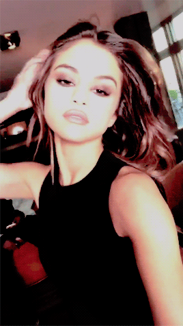 Nhìn Selena Gomez ngày càng quyến rũ, ai cũng sẽ phải ghen tị với The Weeknd! - Ảnh 12.