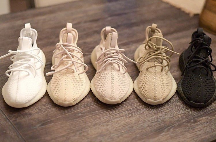 Cộng đồng sneakers Việt đang so đo bằng sự hào nhoáng chứ không phải bằng giá trị vốn có của những đôi giày? - Ảnh 4. Cộng đồng sneakers Việt đang so đo bằng sự hào nhoáng chứ không phải bằng giá trị vốn có của những đôi giày? - Ảnh 4.