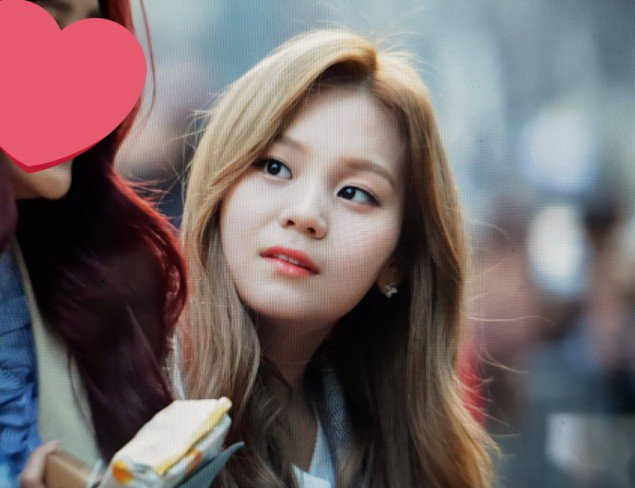 Giảm 11 kg, Umji (G-Friend) cuối cùng đã có thể vịt bầu hóa thiên nga  - Ảnh 4.