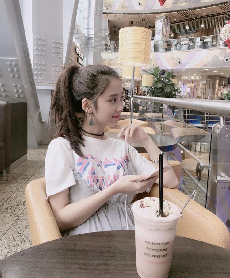 Lại thêm một cặp chị em song sinh 9x cực dễ thương đến từ Nghệ An - Ảnh 13. Lại thêm một cặp chị em song sinh 9x cực dễ thương đến từ Nghệ An - Ảnh 13.