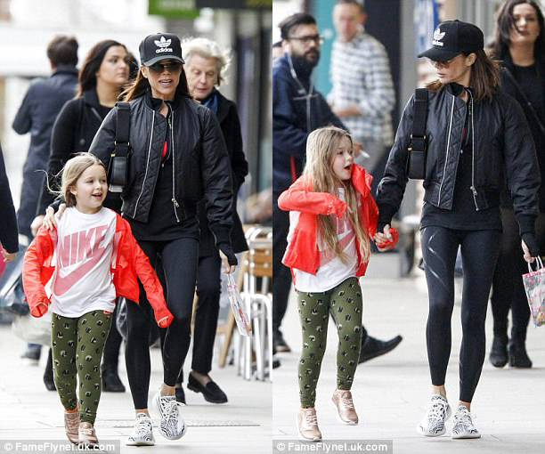 Harper Beckham xuất hiện xinh xắn, ngày càng giống hệt anh trai Brooklyn - Ảnh 5.