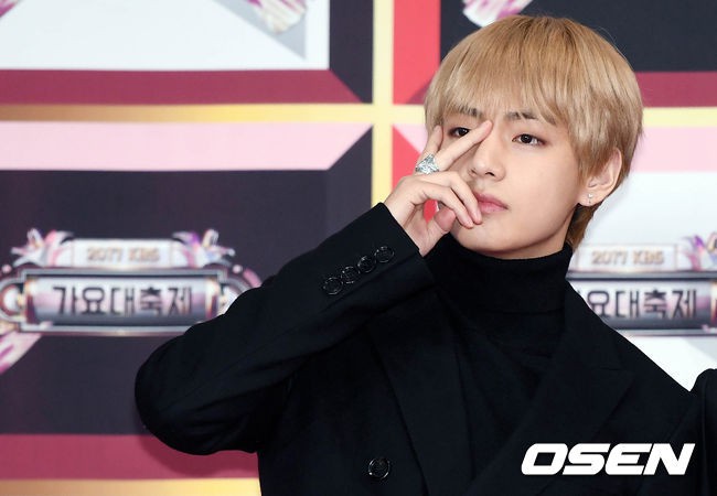 Thảm đỏ KBS Gayo Daejun: Gương mặt đẹp trai nhất thế giới thi diễn sâu bên EXO, Wanna One, Joy và Umji đọ sắc nữ thần - Ảnh 5.