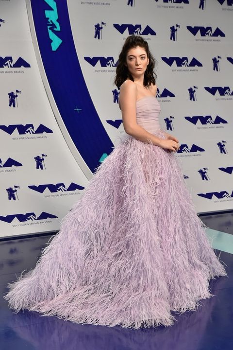 Katy Perry xinh đẹp quyến rũ dằn mặt Taylor Swift, Lorde hóa công chúa trên thảm đỏ VMAs 2017 - Ảnh 6.