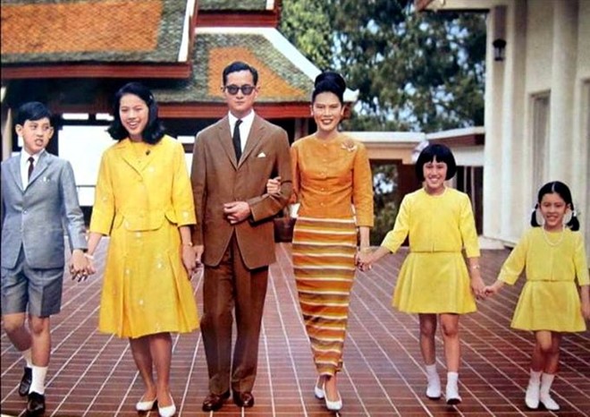 Chuyện tình cựu Quốc vương Thái Lan một đời, một kiếp nguyện yêu một mình em - Ảnh 8.