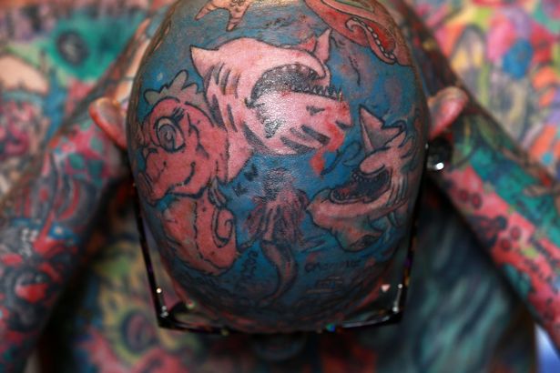 Hãy chứng kiến sức mạnh của hình xăm rồng và nghệ thuật thẩm mỹ tại Alpha Tattoo Studio. Từ chi tiết nhỏ đến đường cong hoành tráng, chúng tôi đảm bảo sẽ làm bạn thích thú.