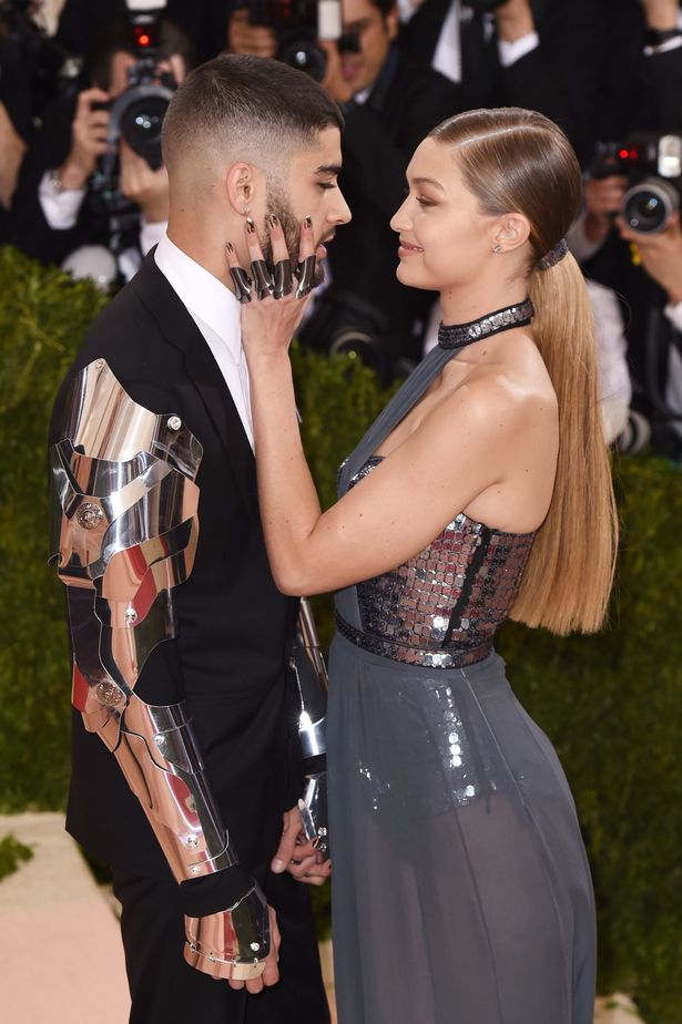 Có ai như Gigi Hadid - hẹn hò xem phim với bạn trai mà toàn... ngủ gục giữa chừng - Ảnh 3.