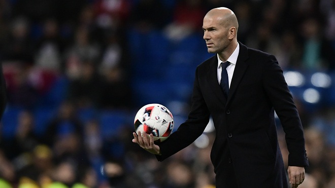 Zidane bất ngờ từ chối ủng hộ Ronaldo giành Quả bóng Vàng - Ảnh 1.