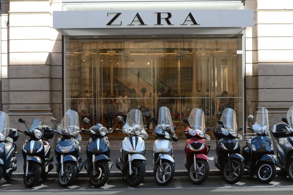 12 bí mật cực lợi hại khi mua sắm tại Zara do chính nhân viên của hãng bật mí, mê shopping thì bạn nên đọc ngay - Ảnh 1.