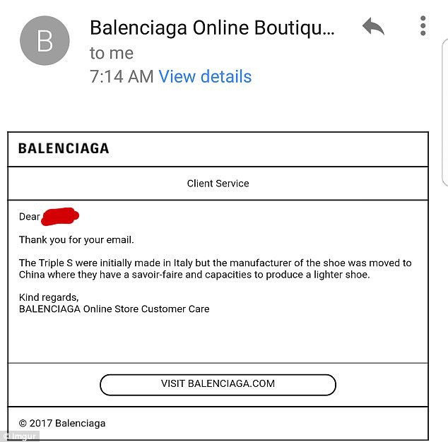 Chuyển dây chuyền sản xuất mẫu giày Tripple S đình đám từ Ý sang Trung Quốc, Balenciaga bị dân tình chỉ trích - Ảnh 4.
