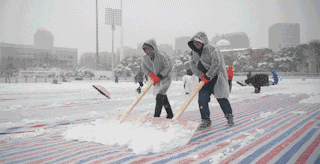 Trung Quốc huy động 300 người dọn tuyết trước trận chung kết U23 châu Á - Ảnh 4.
