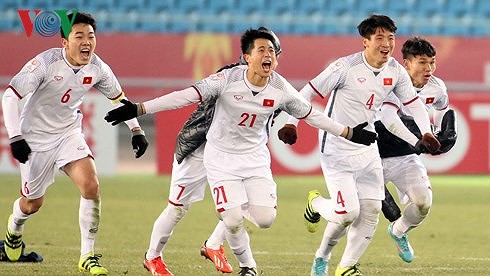 Cổ động vi&ecirc;n Nhật Bản tin U23 Việt Nam sẽ v&ocirc; địch - Ảnh 2.