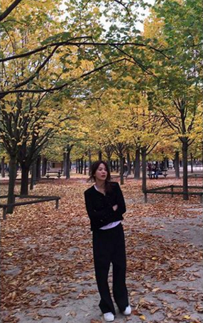 Nghịch lý Song Hye Kyo: Ăn vận kiểu cách thì “sến” nhưng luộm thuộm chút lại chất đừng hỏi - Ảnh 14. Nghịch lý Song Hye Kyo: Ăn vận kiểu cách thì “sến” nhưng luộm thuộm chút lại chất đừng hỏi - Ảnh 14.