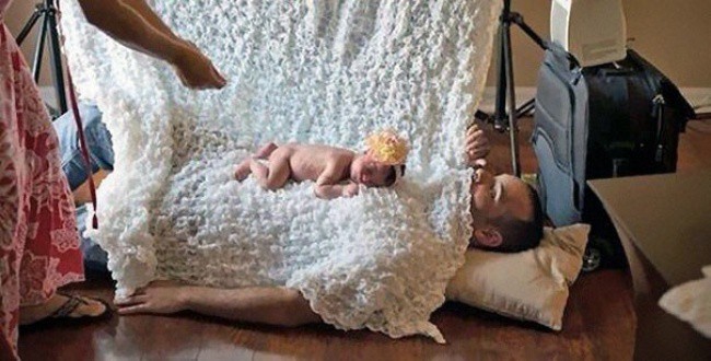 Ngả mũ trước 11 mẹo chăm con của những ông bố bà mẹ đại lãn - Ảnh 19.