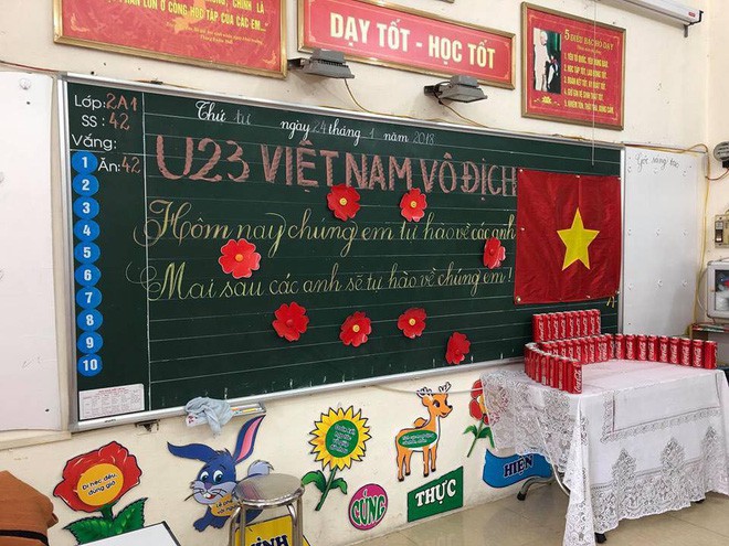 Mạng xã hội bắt đầu chia sẻ tràn ngập hình ảnh không khí cổ vũ U23 Việt Nam trước trận chung kết lịch sử - Ảnh 8.
