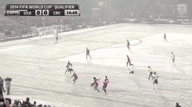 Thi đấu tr&ecirc;n tuyết nguy hiểm đến mức độ n&agrave;o? - Ảnh 2.