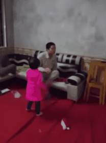 Ng&agrave;n lẻ một m&agrave;n ăn mừng độc đ&aacute;o d&agrave;nh cho đội tuyển U23 của c&aacute;c fan h&acirc;m mộ nước nh&agrave; - Ảnh 1.
