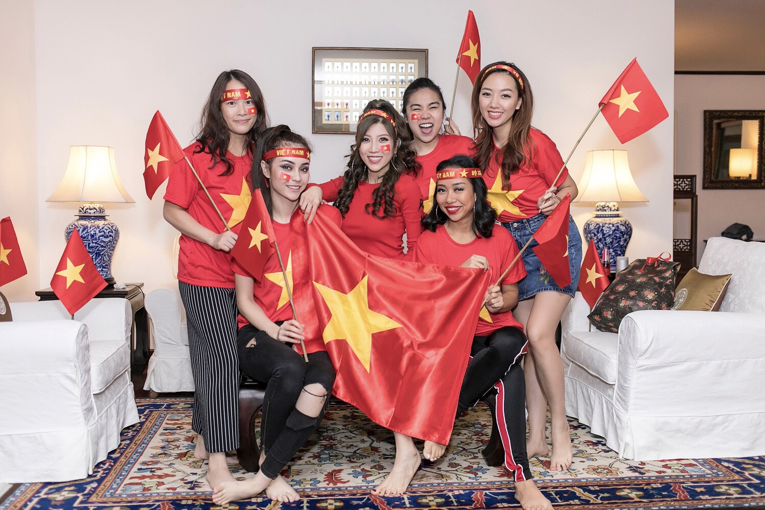 Cuồng nhiệt như Trang Pháp: Tổ chức sinh nhật kết hợp cổ vũ U23 Việt Nam - Ảnh 7.