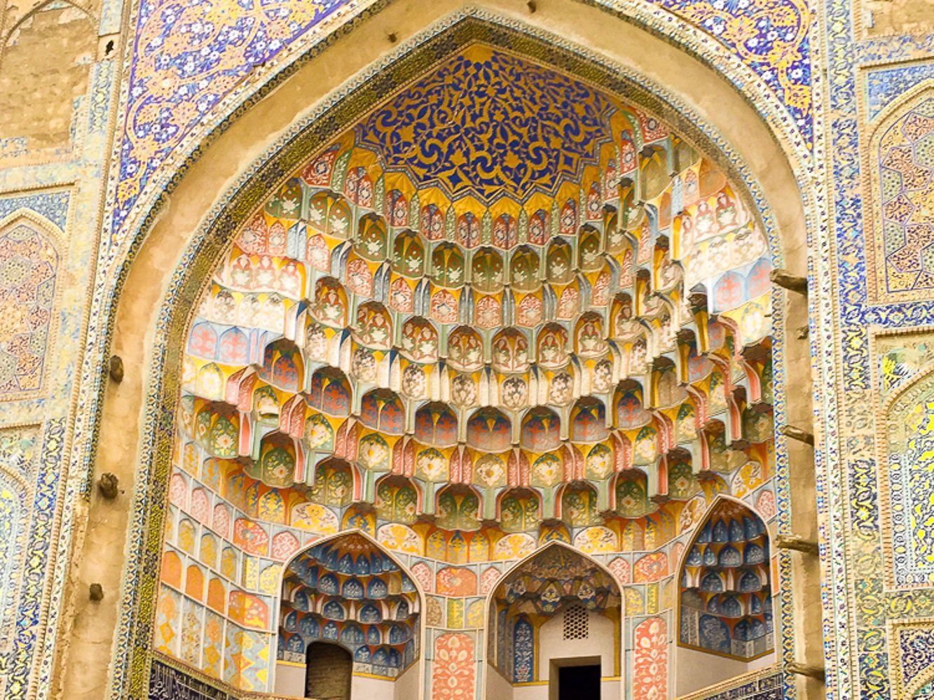 Huyền thoại Con đường tơ lụa trên đất nước Uzbekistan: Hành trình của những nét văn hoá kỳ bí, lôi cuốn khó cưỡng - Ảnh 3.