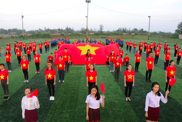 Mạng xã hội bắt đầu chia sẻ tràn ngập hình ảnh không khí cổ vũ U23 Việt Nam trước trận chung kết lịch sử - Ảnh 2.