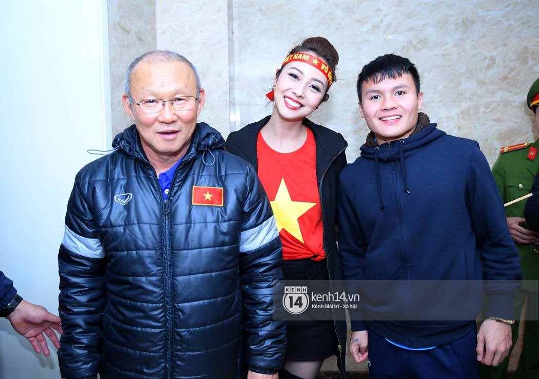 Một ngày dài nhưng nhiều cảm xúc của ông chú Park Hang Seo tại Hà Nội: Những khoảnh khắc không thể quên - Ảnh 15.