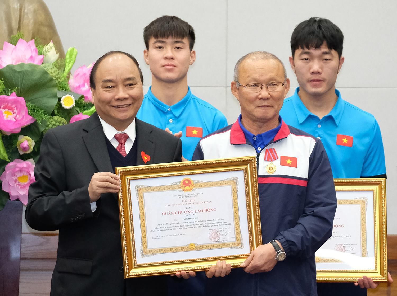 Một ngày dài nhưng nhiều cảm xúc của ông chú Park Hang Seo tại Hà Nội: Những khoảnh khắc không thể quên - Ảnh 11.