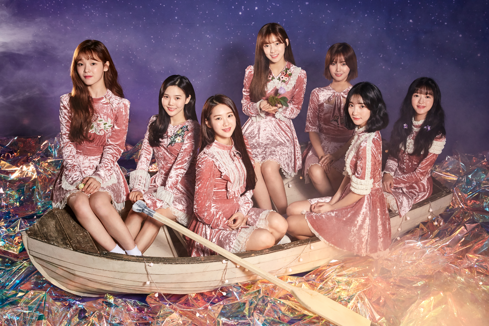 Oh my name. Oh my girl. Oh my girl Secret Garden. Oh группа. Юа из Oh my girl.